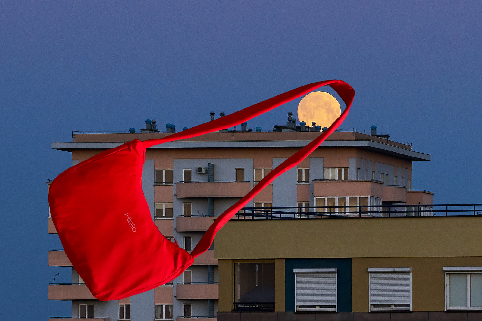 バッグ hiello swimmer THE SWIMMER • Hiello